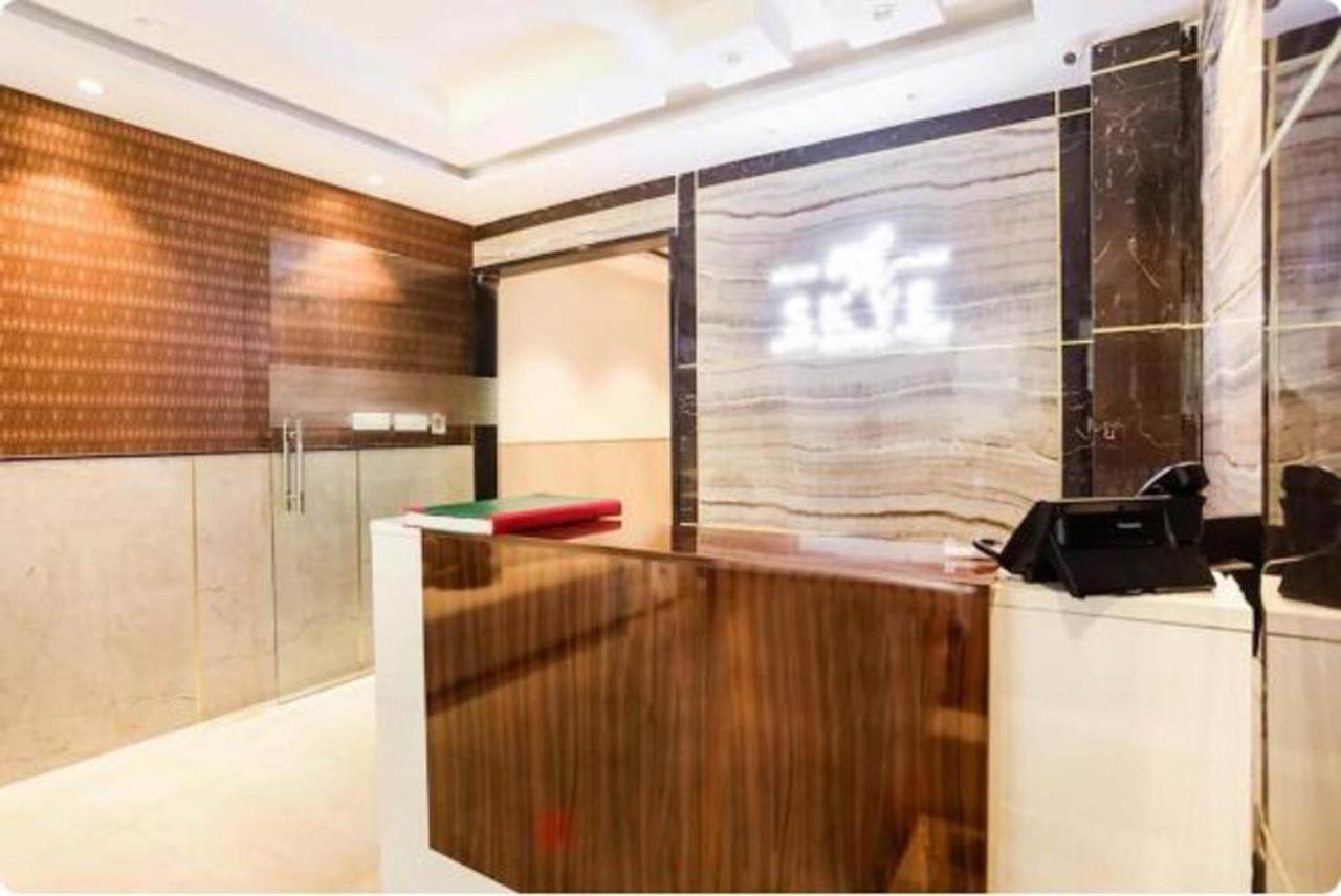 Hotel Royal Sky Luxury Near Delhi Airport New Delhi Exteriör bild